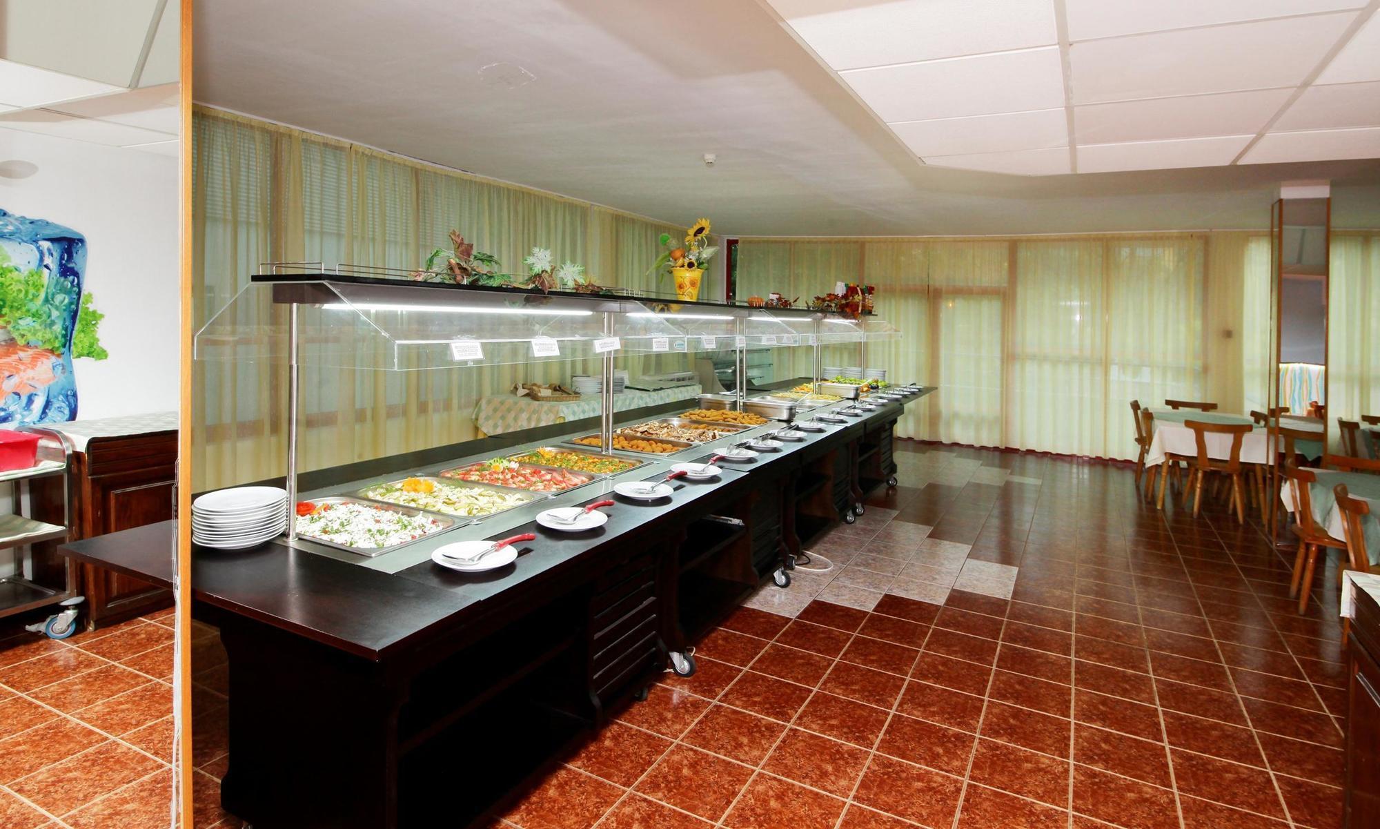 Hôtel Party Golden Sands à Varna Extérieur photo