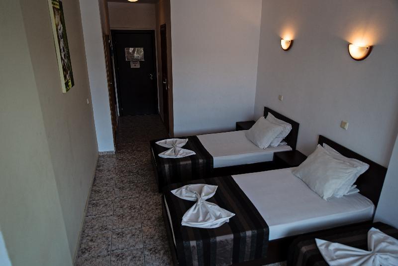 Hôtel Party Golden Sands à Varna Extérieur photo